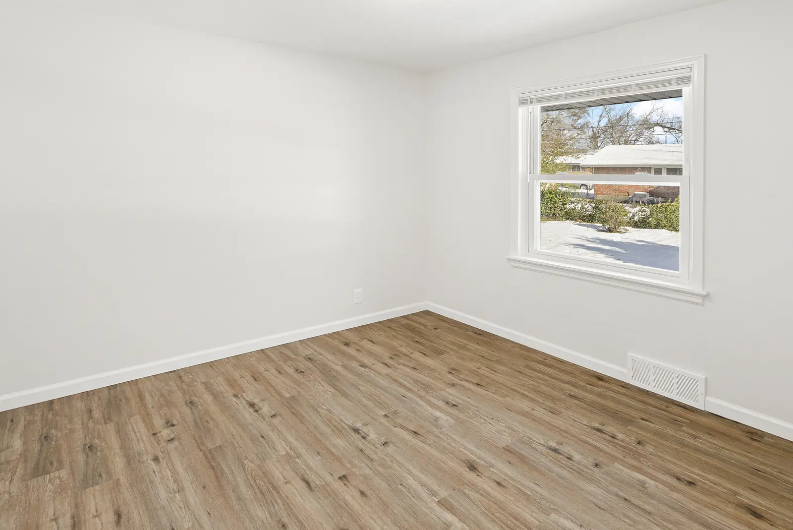 Second bedroom